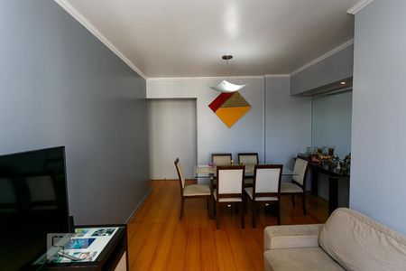 Apartamento à venda com 72m², 3 quartos e 1 vagaSala