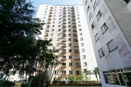 Apartamento à venda com 72m², 3 quartos e 1 vagaFachada do bloco