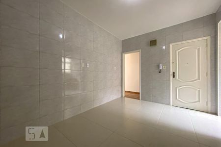 Apartamento para alugar com 95m², 2 quartos e 2 vagasCozinha