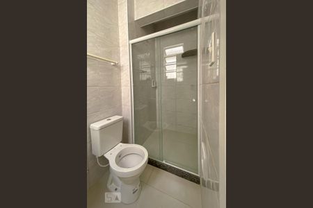 Apartamento para alugar com 95m², 2 quartos e 2 vagasBanheiro de Serviço