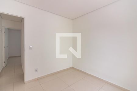 Quarto 1 de casa para alugar com 2 quartos, 70m² em Bonfim, Osasco