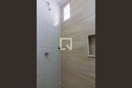 Casa à venda com 70m², 2 quartos e 2 vagas Casa à venda com 70m², 2 quartos e 2 vagasBanheiro da Suíte