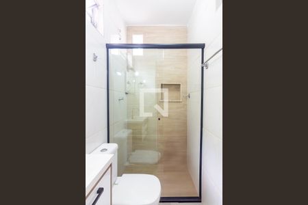 Casa à venda com 70m², 2 quartos e 2 vagas Casa à venda com 70m², 2 quartos e 2 vagasBanheiro da Suíte