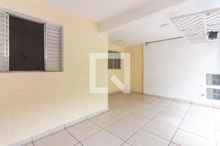 Casa à venda com 70m², 2 quartos e 2 vagas Casa à venda com 70m², 2 quartos e 2 vagasGaragem