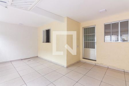 Casa à venda com 70m², 2 quartos e 2 vagas Casa à venda com 70m², 2 quartos e 2 vagasGaragem