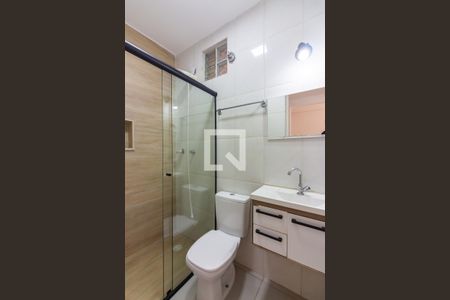 Casa à venda com 70m², 2 quartos e 2 vagas Casa à venda com 70m², 2 quartos e 2 vagasBanheiro