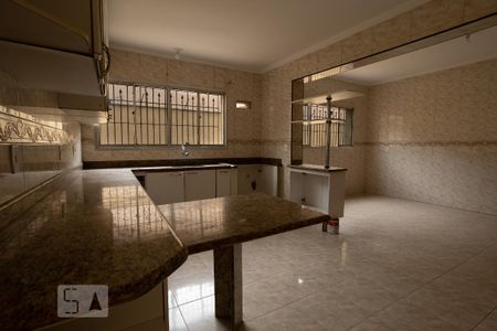 Casa para alugar com 313m², 5 quartos e 5 vagas Casa para alugar com 313m², 5 quartos e 5 vagasCozinha