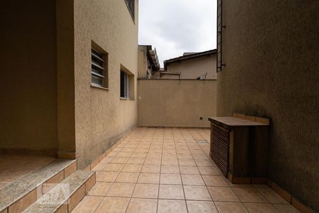 Casa para alugar com 313m², 5 quartos e 5 vagas Casa para alugar com 313m², 5 quartos e 5 vagasQuintal