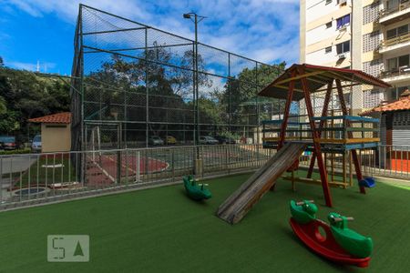 Apartamento à venda com 59m², 2 quartos e 1 vaga Apartamento à venda com 59m², 2 quartos e 1 vagaÁrea Comum - Playground