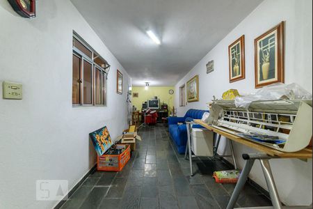 Casa à venda com 400m², 3 quartos e 8 vagasQuarto de Serviço