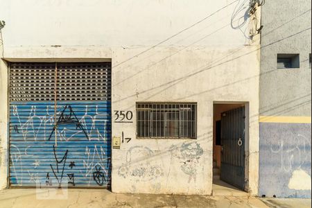 Casa à venda com 400m², 3 quartos e 8 vagasFachada