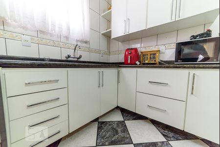 Casa à venda com 400m², 3 quartos e 8 vagasCozinha - Armários