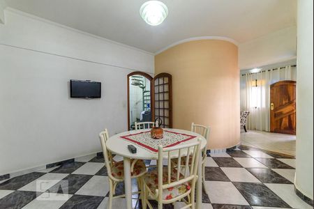 Casa à venda com 400m², 3 quartos e 8 vagasCozinha