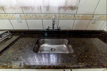 Casa à venda com 400m², 3 quartos e 8 vagasCozinha - Torneira