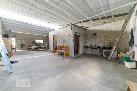 Casa à venda com 400m², 3 quartos e 8 vagasCobertura