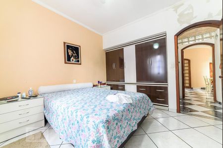 Casa à venda com 400m², 3 quartos e 8 vagasQuarto 2Quarto 2