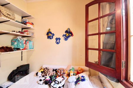 Casa à venda com 120m², 4 quartos e 2 vagasQuarto 4