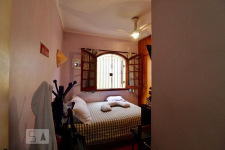 Casa à venda com 120m², 4 quartos e 2 vagasQuarto 3