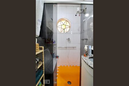 Casa à venda com 120m², 4 quartos e 2 vagasBanheiro 3