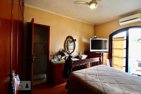 Casa à venda com 120m², 4 quartos e 2 vagasSuíte 1