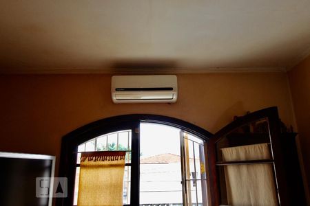 Casa à venda com 120m², 4 quartos e 2 vagasSuíte 1 - Ar Condicionado