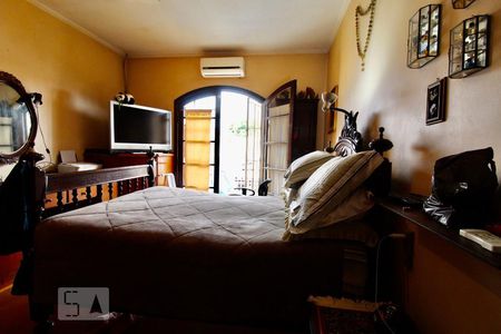 Casa à venda com 120m², 4 quartos e 2 vagasSuíte 1