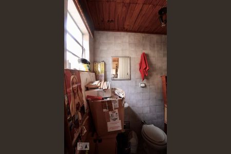 Casa à venda com 120m², 4 quartos e 2 vagasBanheiro da Suíte 2