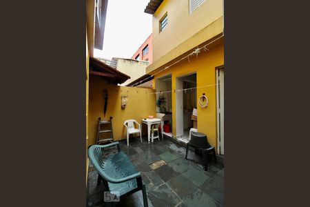 Casa à venda com 120m², 4 quartos e 2 vagasQuintal