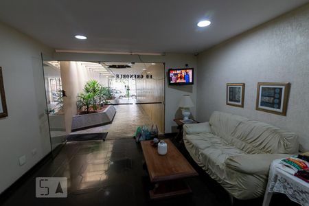 Apartamento à venda com 58m², 2 quartos e 1 vagaHall