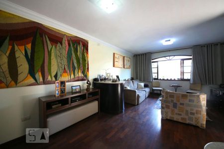 Sala de casa à venda com 3 quartos, 204m² em Jardim da Campina, São Paulo