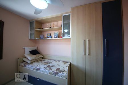 Casa à venda com 204m², 3 quartos e 2 vagasQuarto 2