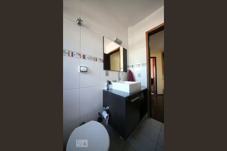 Casa à venda com 204m², 3 quartos e 2 vagasBanheiro