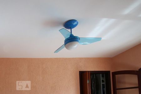Casa à venda com 204m², 3 quartos e 2 vagasSuíte - Ventilador 