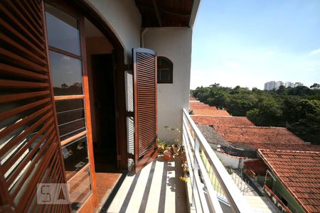 Casa à venda com 204m², 3 quartos e 2 vagasTerraço 