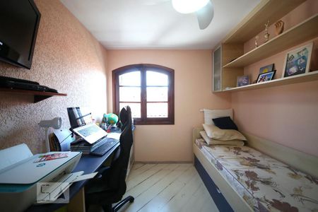 Casa à venda com 204m², 3 quartos e 2 vagasQuarto 2