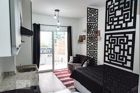 Sala de kitnet/studio para alugar com 1 quarto, 28m² em Liberdade, São Paulo