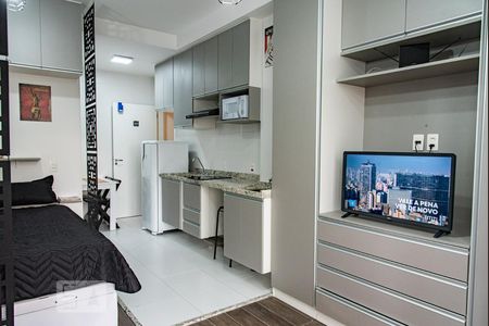 Sala de kitnet/studio para alugar com 1 quarto, 28m² em Liberdade, São Paulo