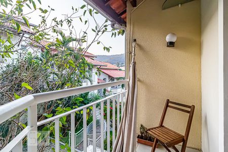 Casa de condomínio à venda com 117m², 4 quartos e 2 vagasVaranda do Quarto 4