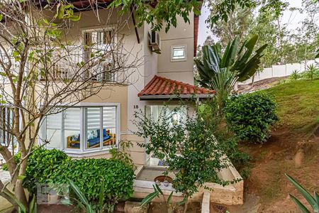 Casa de condomínio à venda com 117m², 4 quartos e 2 vagasFachada