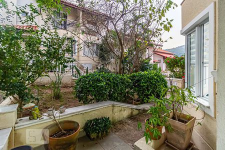 Casa de condomínio à venda com 117m², 4 quartos e 2 vagasHall de Entrada