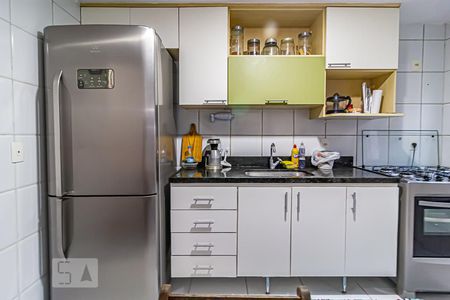 Casa de condomínio à venda com 117m², 4 quartos e 2 vagasCozinha