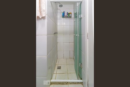 Casa de condomínio à venda com 117m², 4 quartos e 2 vagasBanheiro Social 2