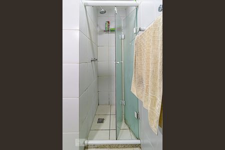 Casa de condomínio à venda com 117m², 4 quartos e 2 vagasBanheiro da Suite