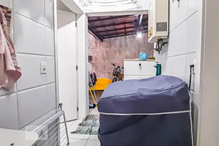 Casa de condomínio à venda com 117m², 4 quartos e 2 vagasVista do Quarto 1