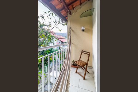 Casa de condomínio à venda com 117m², 4 quartos e 2 vagasVaranda do Quarto 4