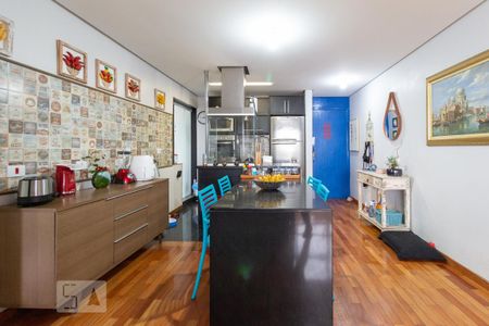 Sala de apartamento à venda com 2 quartos, 82m² em Vila Osasco, Osasco