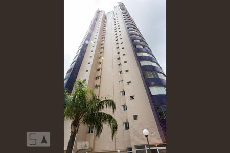 Apartamento à venda com 82m², 2 quartos e 2 vagas Apartamento à venda com 82m², 2 quartos e 2 vagasFachada