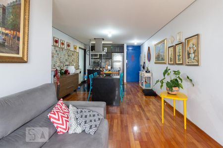 Sala de apartamento à venda com 2 quartos, 82m² em Vila Osasco, Osasco