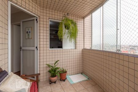 Apartamento à venda com 82m², 2 quartos e 2 vagas Apartamento à venda com 82m², 2 quartos e 2 vagasSacada