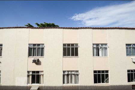 Apartamento para alugar com 65m², 2 quartos e 1 vaga Apartamento para alugar com 65m², 2 quartos e 1 vagaVista